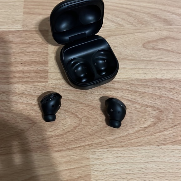 Samsung Galaxy EarPods Pro - Picture 2 of 3